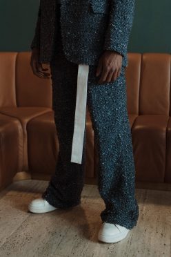 LEISURE LOOKS Lookbook Image 3