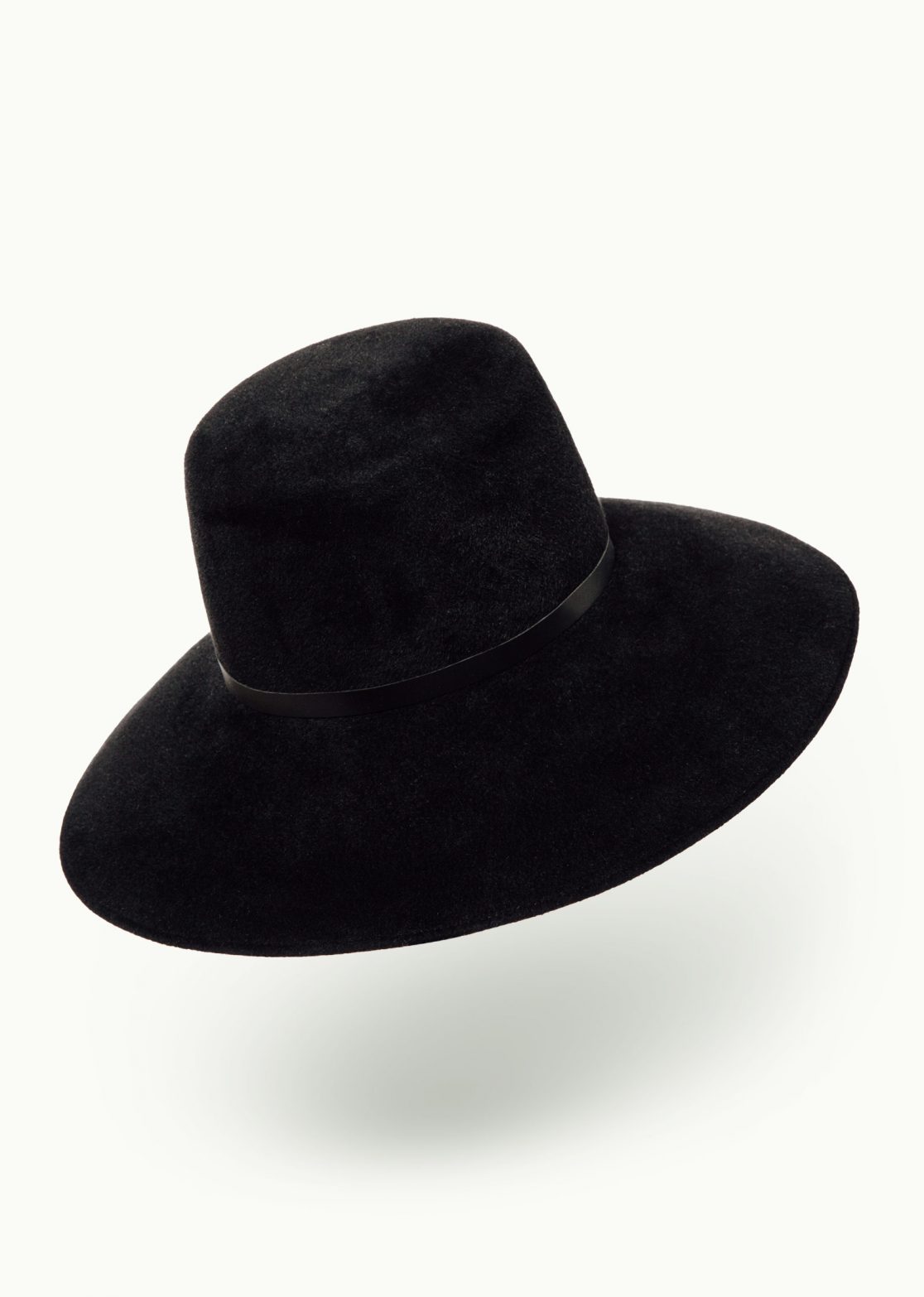 Hats - Women - Grand Comtesse Black Velour Image Primary
