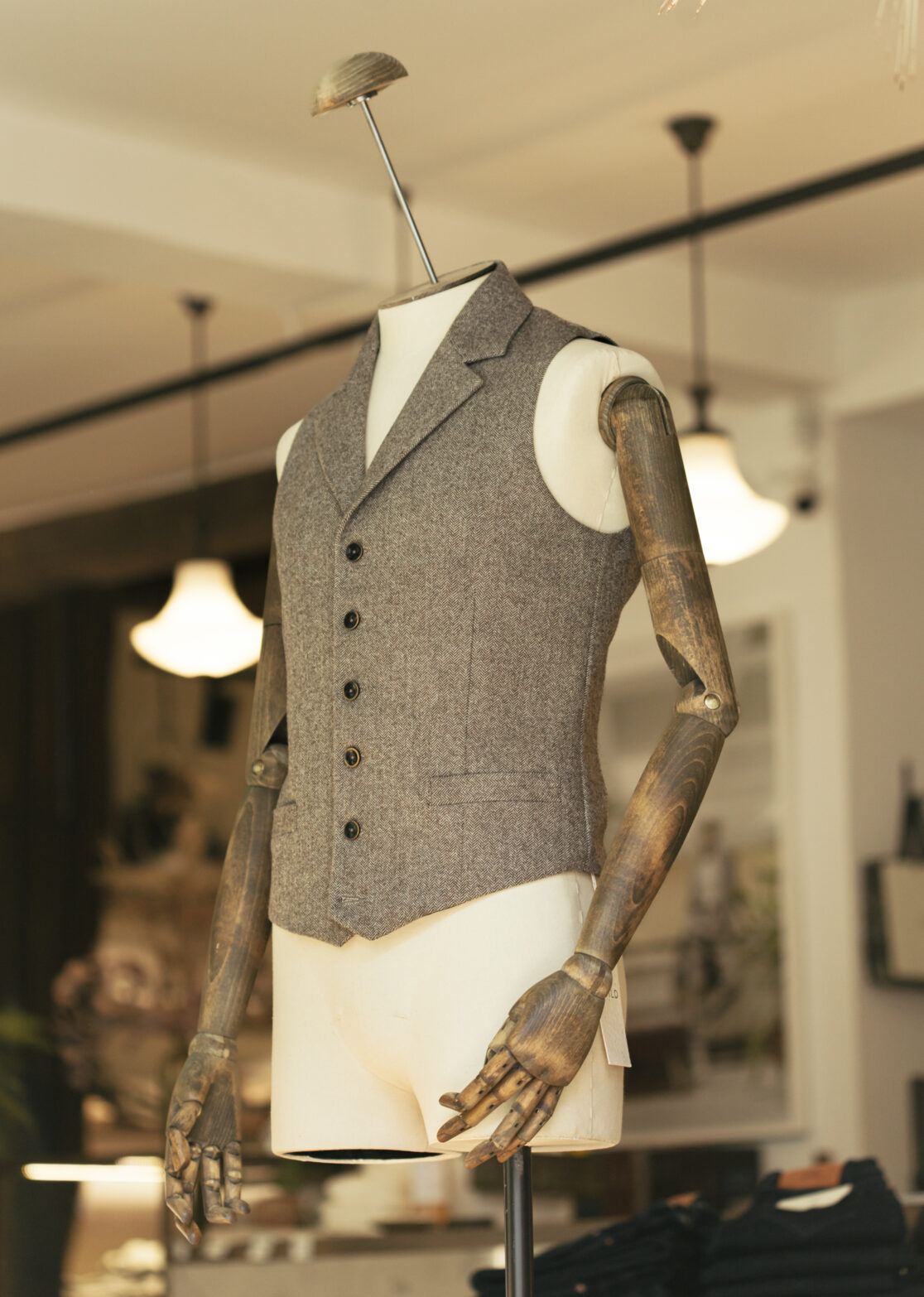 SALE - NEW IN - Men - Gilet a Revers Image Primary