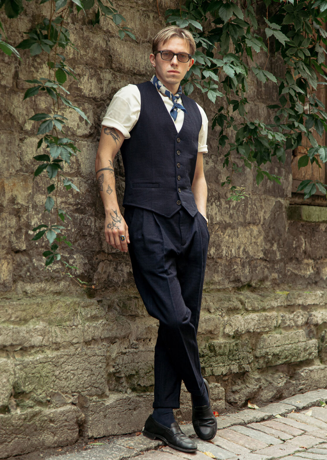 NEW IN - Men - Limited items - Deep V Indigo Lined Image Primary